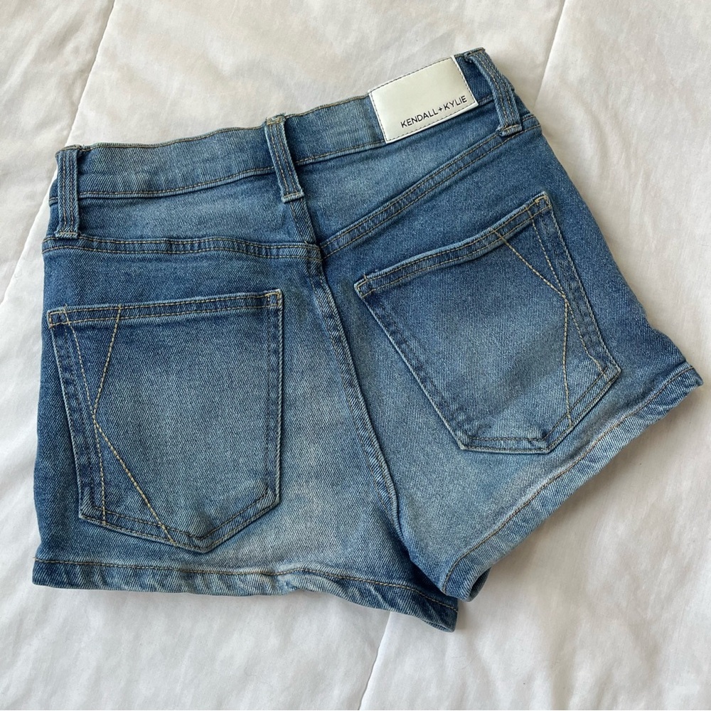 KENDALL & KYLIE WOMENS JEAN SHORTS